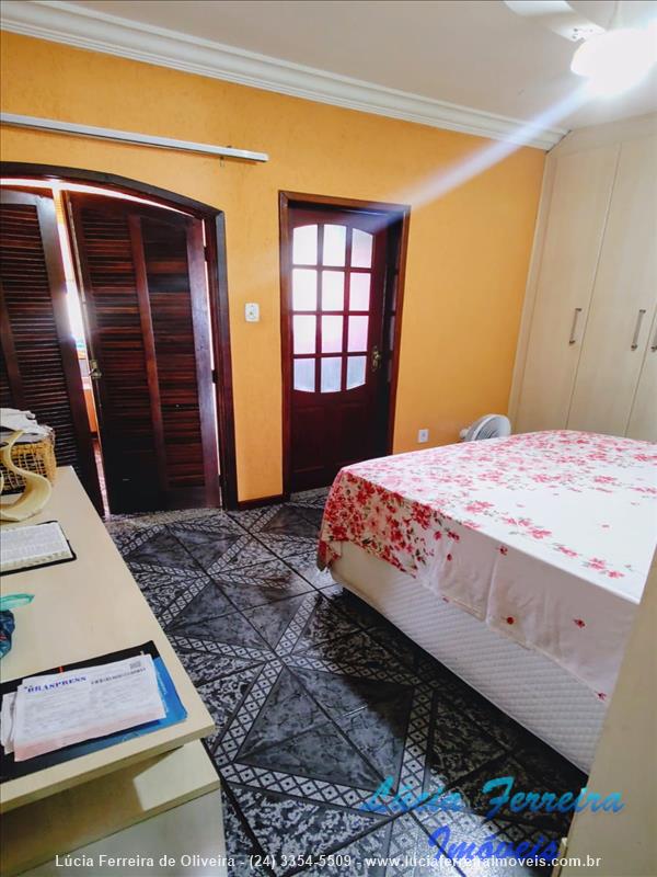 Casa para Alugar no Morada da Colina em Resende