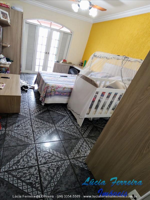 Casa para Alugar no Morada da Colina em Resende