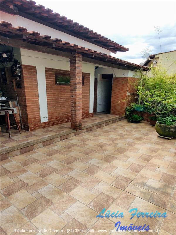 Casa para Alugar no Morada da Colina em Resende