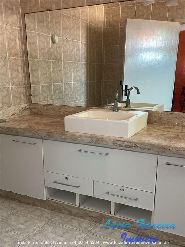 Casa para Alugar no Morada da Colina em Resende