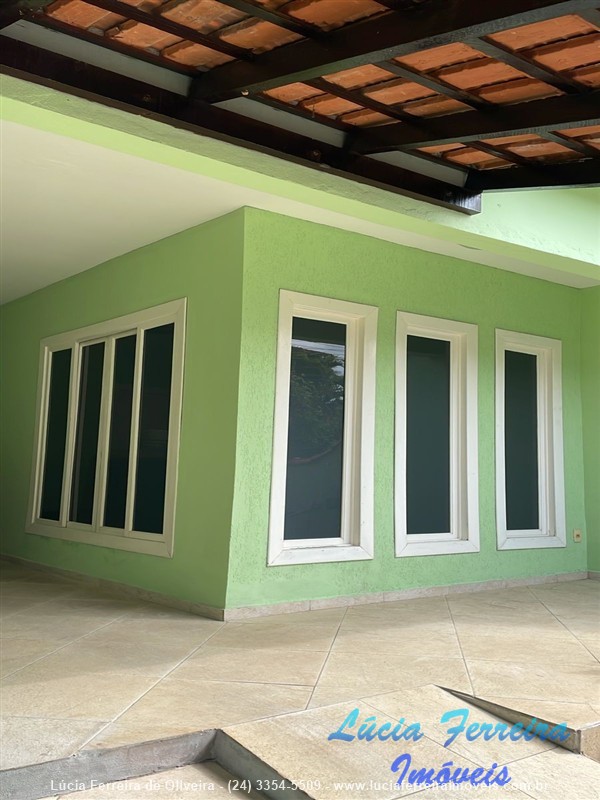 Casa para Alugar no Morada da Colina em Resende