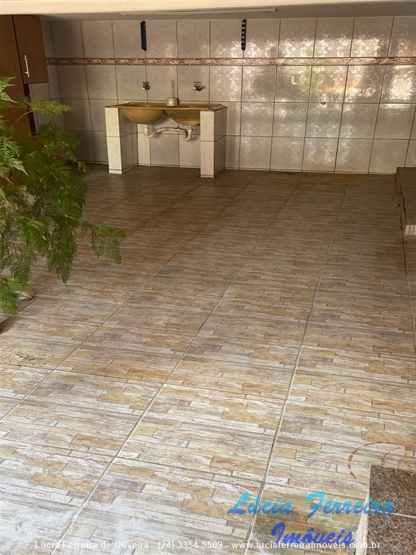 Casa para Alugar no Morada da Colina em Resende