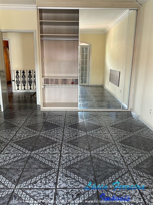 Casa para Alugar no Morada da Colina em Resende