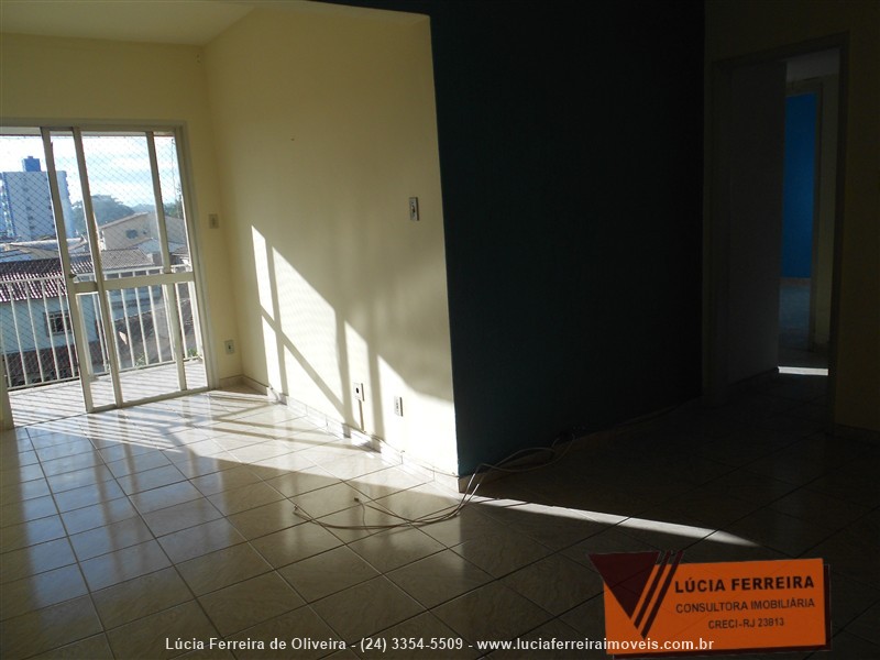 Apartamento para Alugar no Vila Julieta em Resende