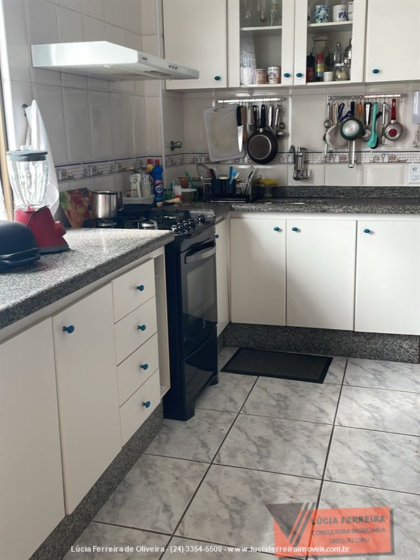 Apartamento a Venda no Jardim Jalisco em Resende